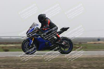 media/Nov-30-2025-TrackDaz (Sun) [[d8b22663df]]/B Group/Session 5 (Wheelie Bump)/